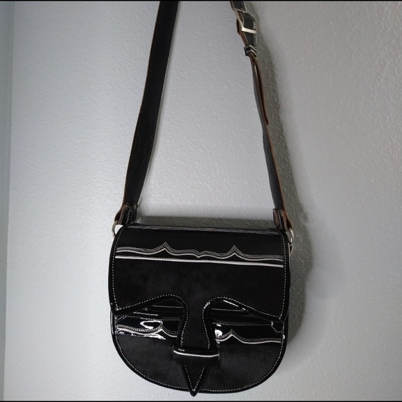 Earthyk Handcrafted Saddlebag/Crossbody - Picture 4 of 8